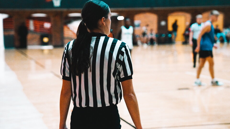 basketball referee